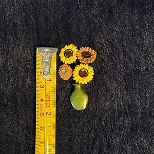 Vintage Yellow and Brown Sunflower Bouquet Brooch with Green Vase